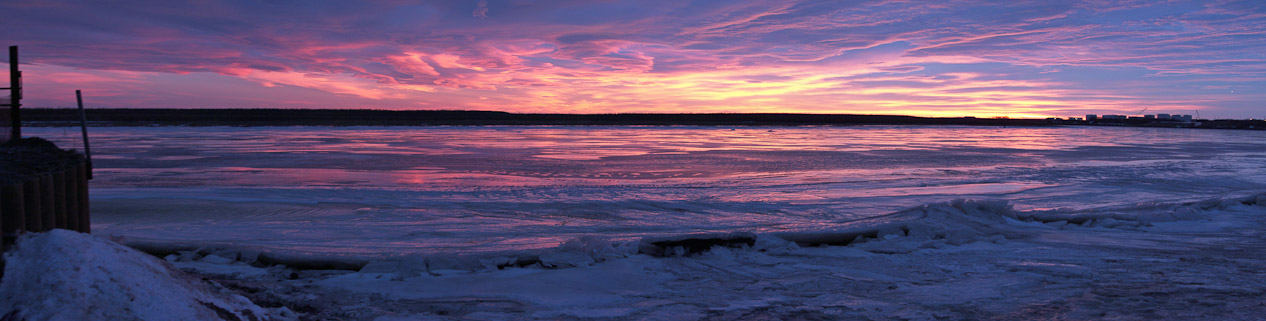 Kuskokwim sunset on ice